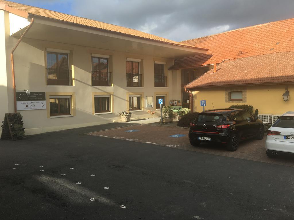 Logis Auberge Des Moissons Matougues Exterior foto